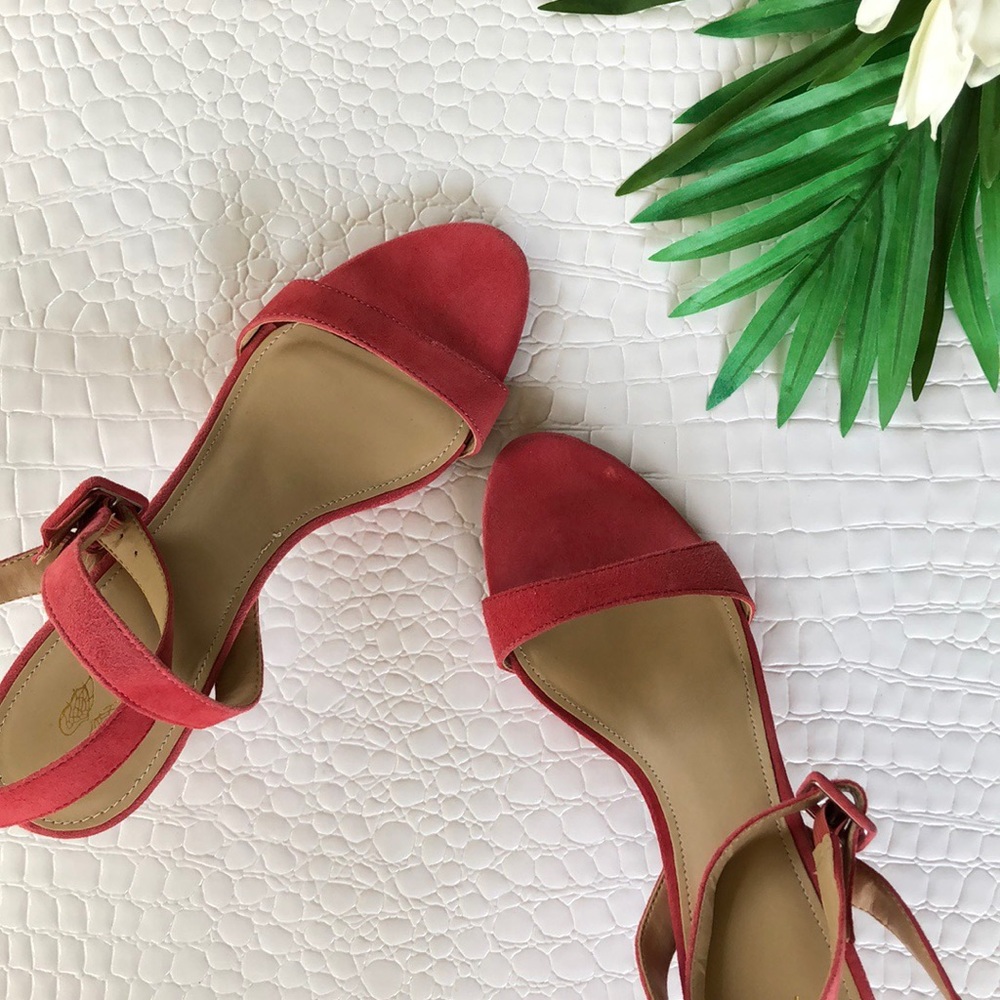 💗NEW💗Pink/Coral Genuine Suede Ankle Wrap Sandals by Victoria’s Secret - Picture 4 of 11